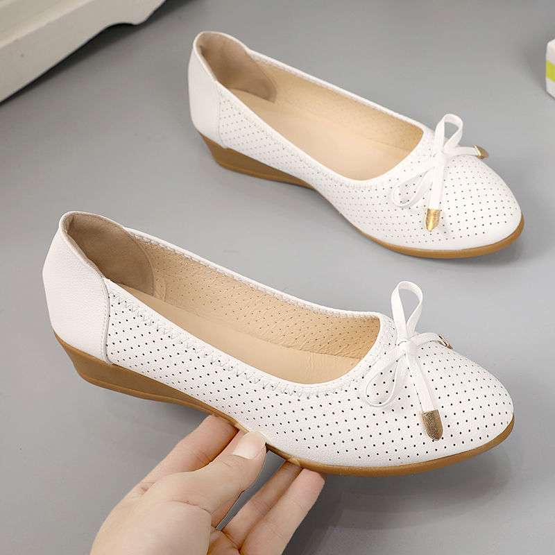 Mom Shoes Women's Slope Heel Soft Leather Beef Tendon Sole 2025 New Bow Round Head Breathable Doudou Shoes Casual Single Shoes Women