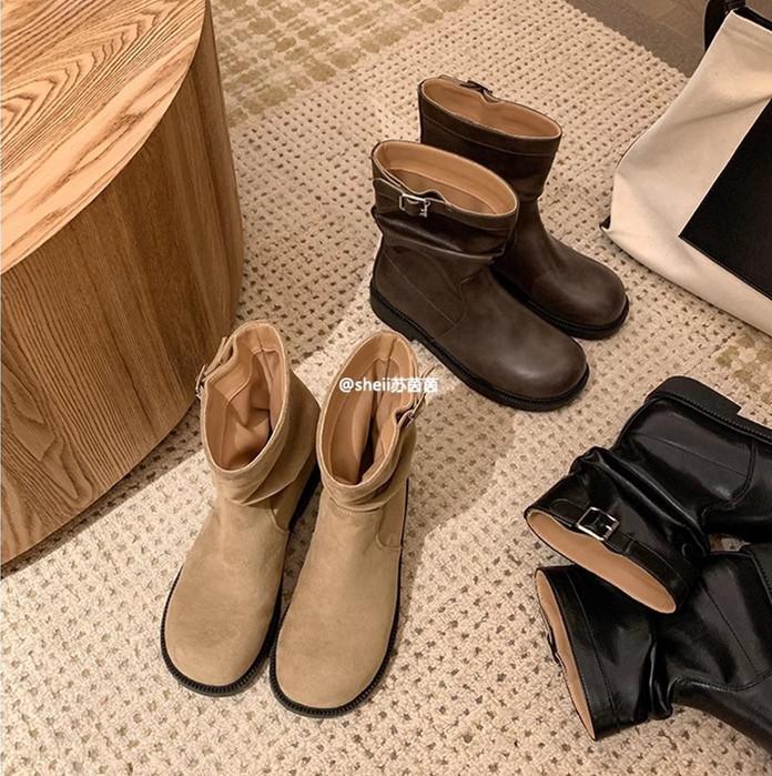 Grape mother of the same style, Korean blogger~ pleated buckle belt thick heel piled boots medium boots leather women's short boots