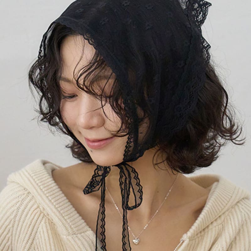 The GREEN Lab Lace Trim Floral Scarf (2colors)