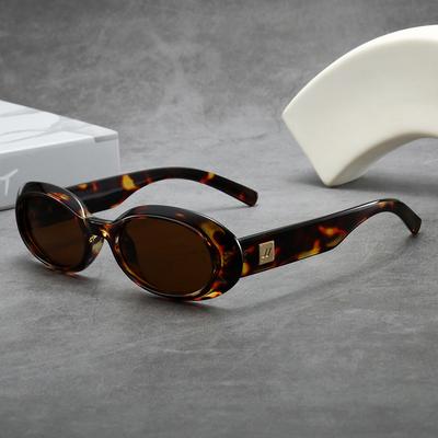 Nuevas Gafas de Sol Clásicas Ovaladas Pequeñas de Moda para Hombres y Mujeres Gafas de Sol Retro Minimalistas para Estilo Callejero Exterior UV400