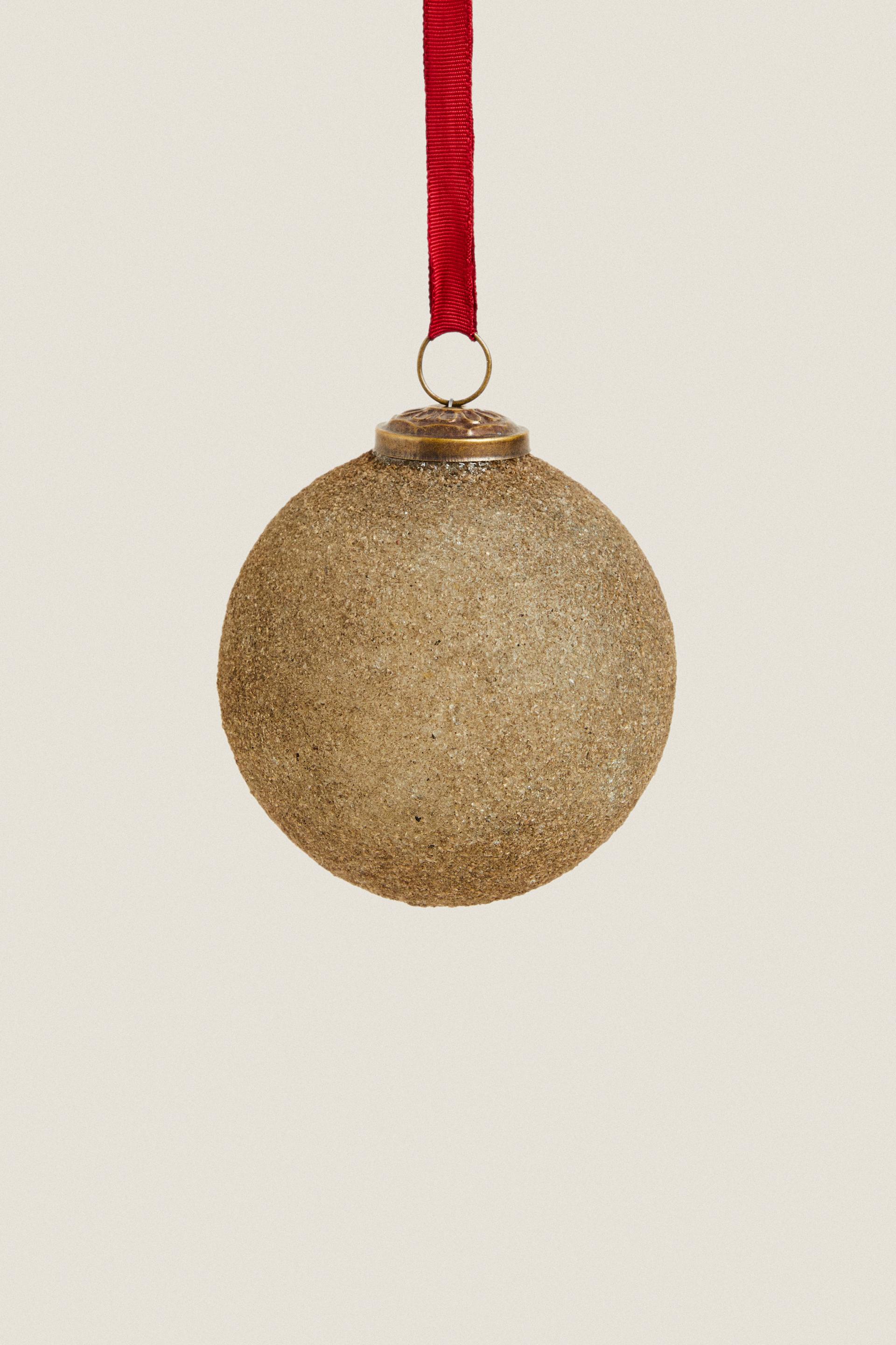 

TEXTURED CHRISTMAS BALL ORNAMENT