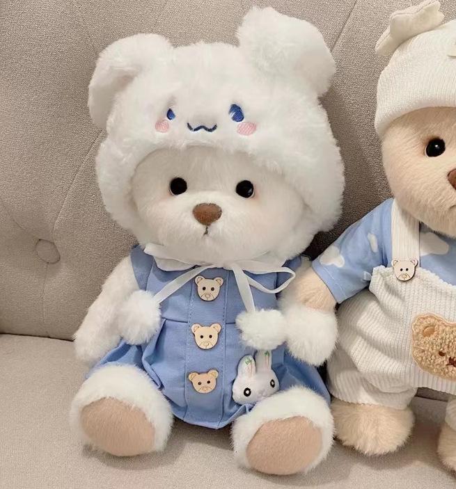 Jucărie de pluș Lina Bear de 30 cm cu pijama de travestit