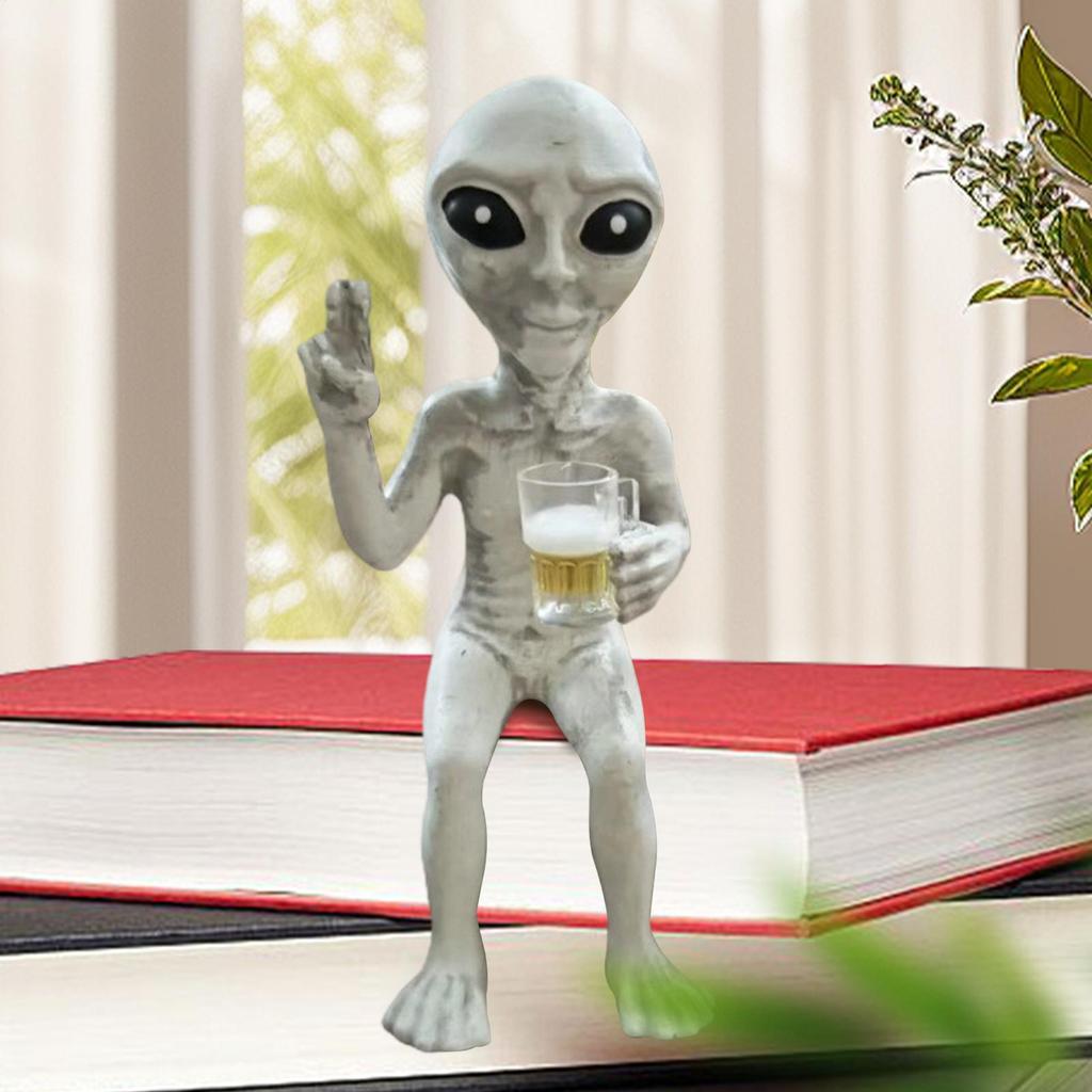 Alien Figurine Alien Drinking Beer Resin Sculpture Ornament Small Figure Ornament for Bedroom Bookshelf Office Entryway Home