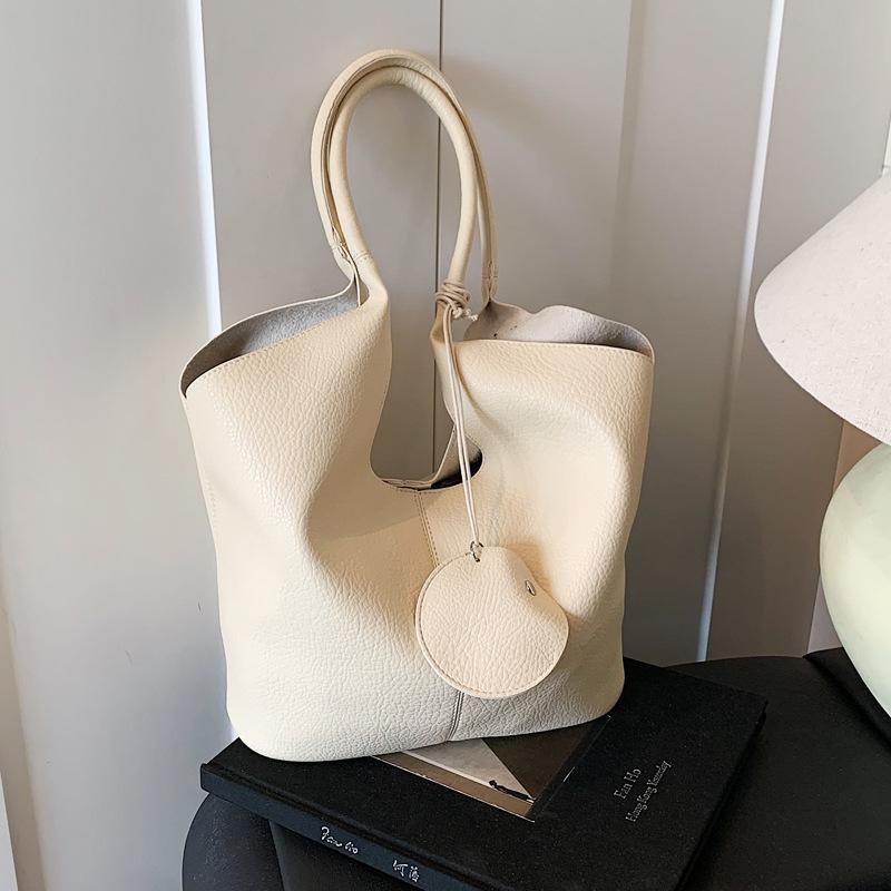 Fashion Texture Large Capacity Tote Bag Women's 2025 New Simple Casual Underarm Tote Bag High-end Shoulder Bag