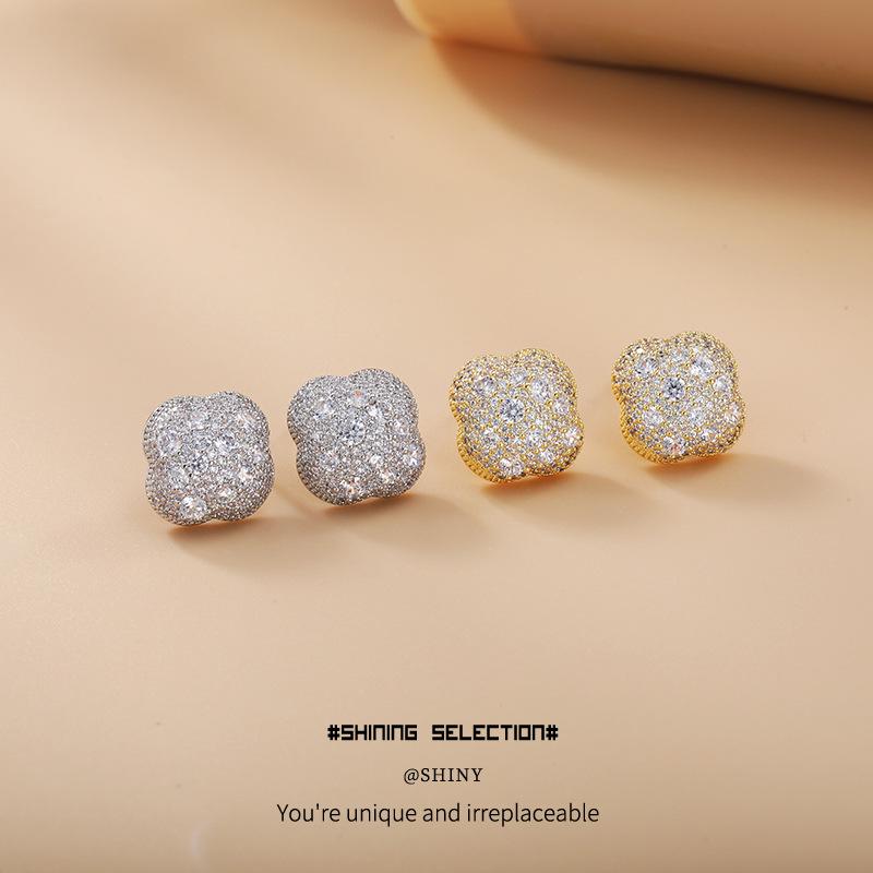 European & American Hot-Selling Copper Alloy Four-Leaf Clover Women's Stud Earrings with Zircon Inlay - Hip Hop Style