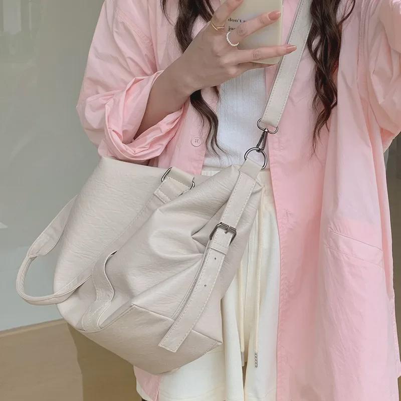 Lightweight Women's Travel Tote: Large Capacity Hand Luggage for Short Business Trips and Storage