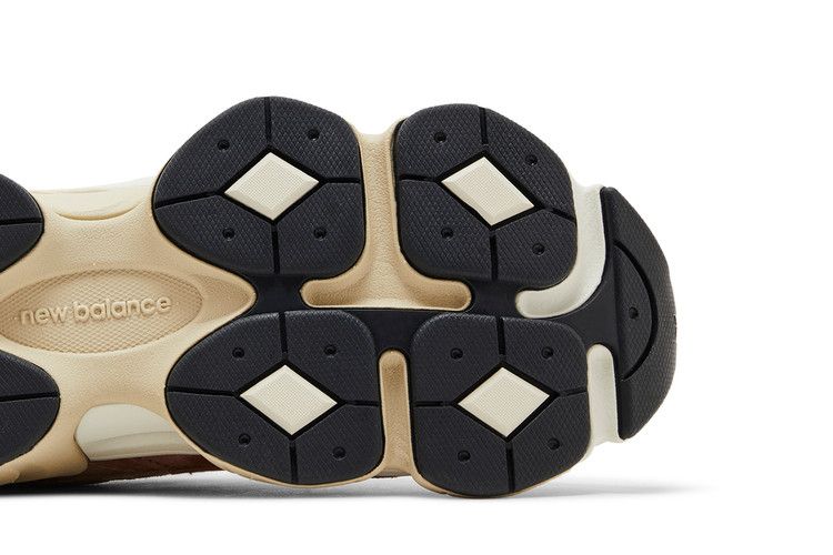 New Balance 9060 Sparrow Flat Taupe