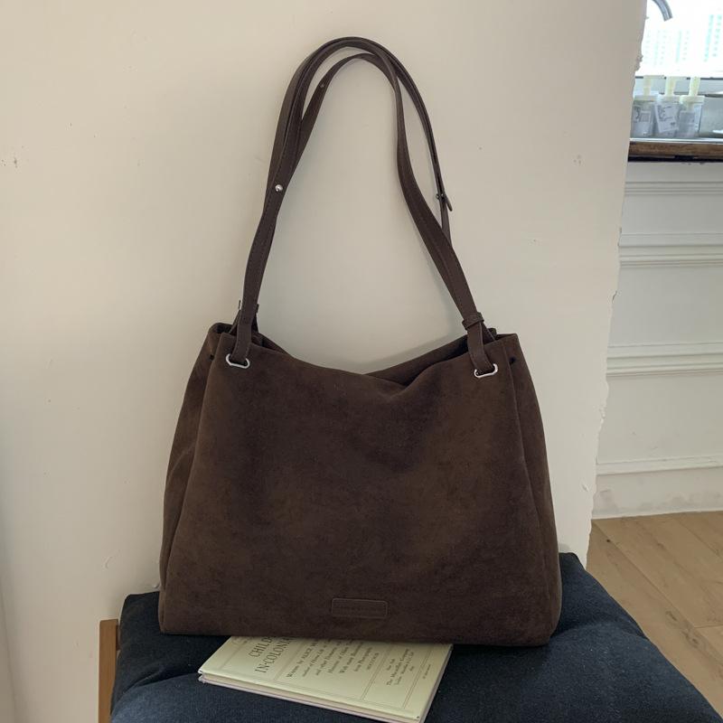 Large-capacity Retro Bag Women's Autumn and Winter Versatile 2025 New Casual Shoulder Underarm Bag Commuter Tote Bag