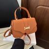 2025 Trendy New Fashion Simple Design Popular Solid Color Foreign Style Casual Shoulder Crossbody Portable Small Square Bag