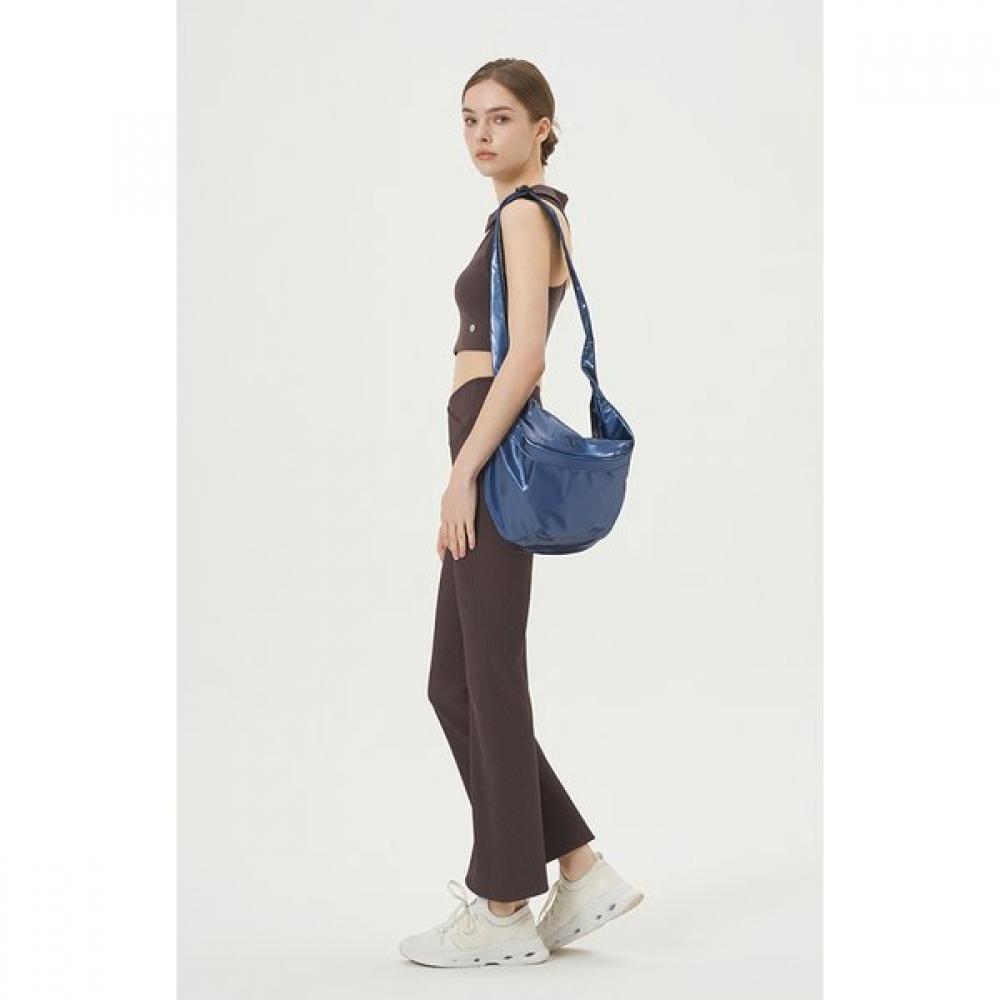 Huit Hobo Bag Htwbg5z01t
