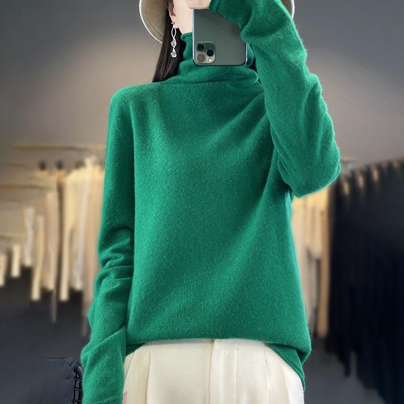 Women's Plus Size Mock Neck Wool Sweater: Soft, Skin-Friendly, Rolled Hem, Perfect for Autumn & Winter.