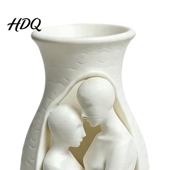 Niche Aesthetic Decor Abstract Human Body Art Vase Statue 3D Printed Embracing Couple Sculpture Vase Creative Anniversary Gift Decorative Dry Flower