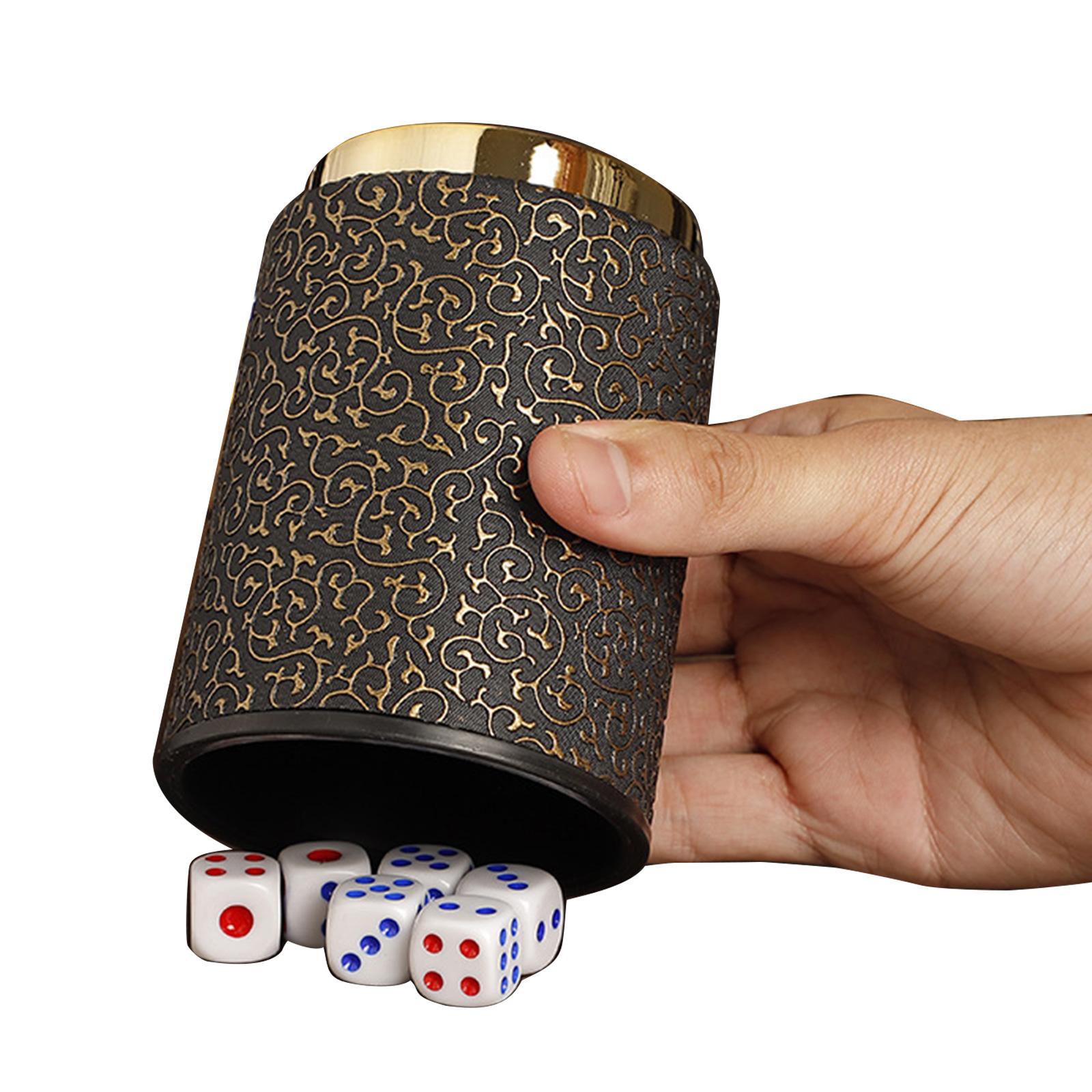 

Контейнер для встряхивания кубиков с набором из 6 кубиков для настольной игры, чашка для кубиков из искусственной кожи, прочная, удобная для рук 2