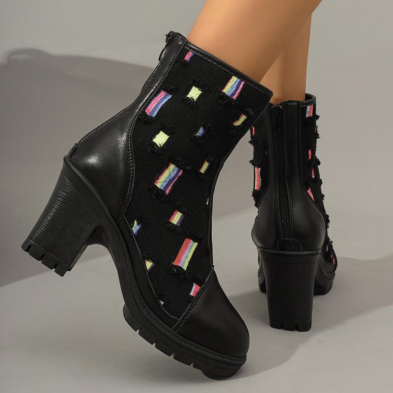 модные женские ботильоны на толстом каблуке в стиле пэчворк — фото 3