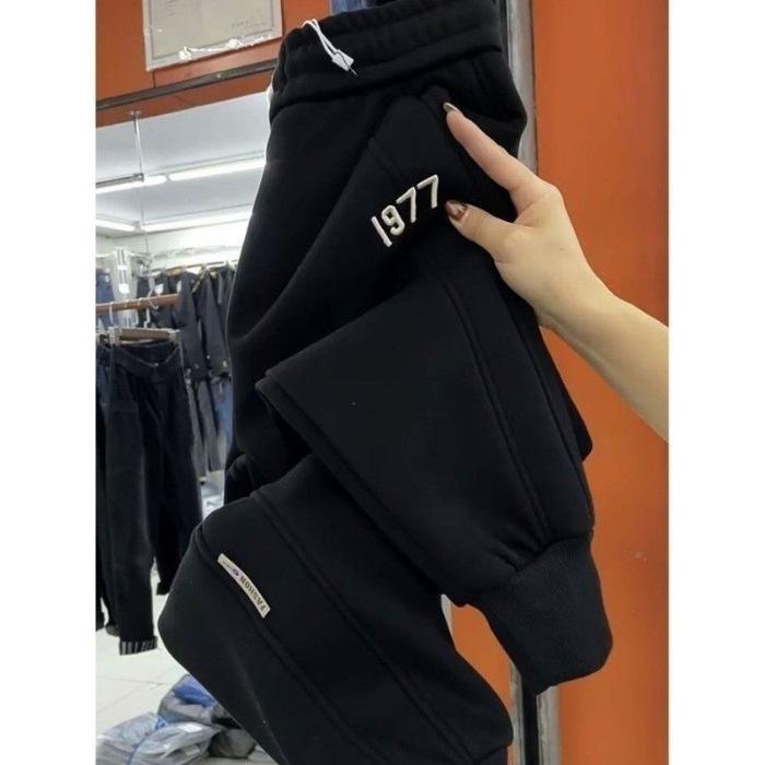 

Plush Thickened Women s Soft Versatile Pants - Slimming, Loose, Cotton Casual Sport Pants L чорний