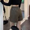 Damenmode Herbst Frühling Vielseitige PU-Leder-Shorts Elastische Taille Mini-Lederhosen Freundinnen-Stil Heiße Hosen Mini-Shorts
