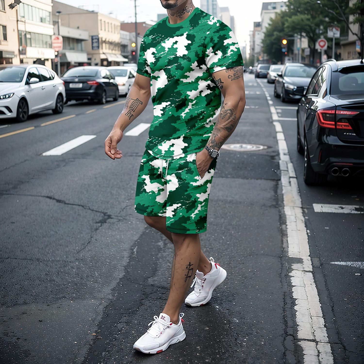 

Двухкомпонентный мужской летний костюм в стиле ретро-милитари с 3D-эффектом S