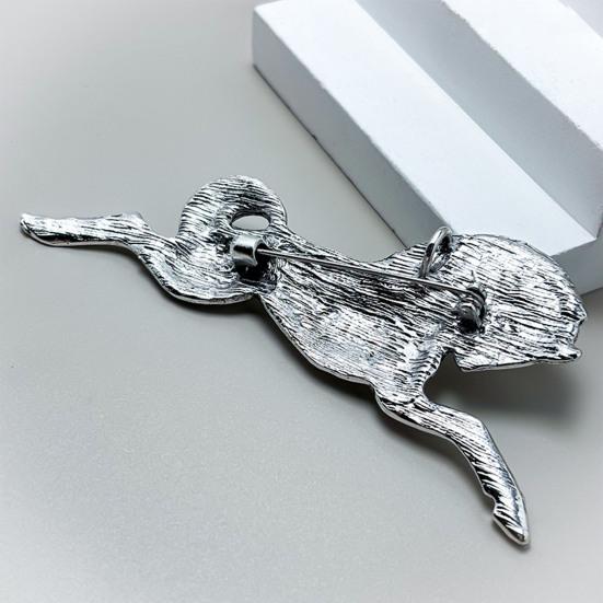 Retro Style Brooch Enamel Golden Plated Horse Design Brooch Pin Suit Collar Lapel Badge Stylish Accessory