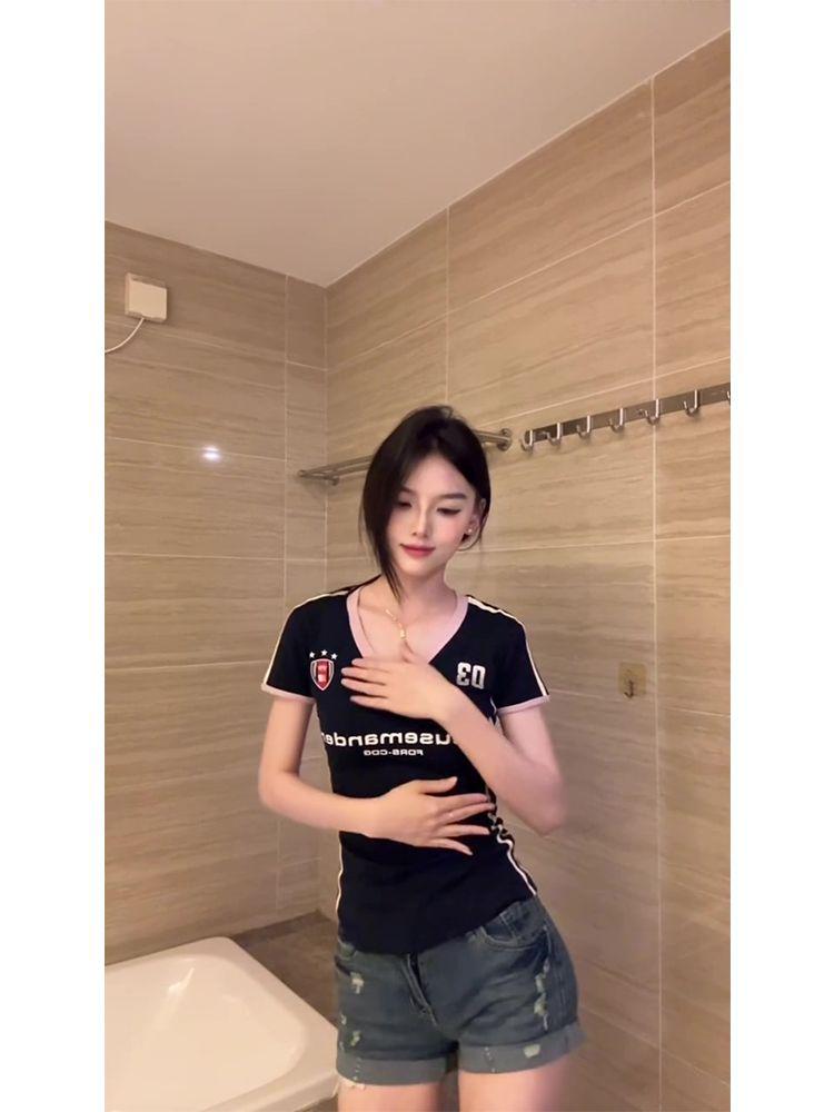 Women's Slimming Y2K V-Neck Raglan Sleeve Sporty Top - Summer Short Sleeve Retro T-Shirt