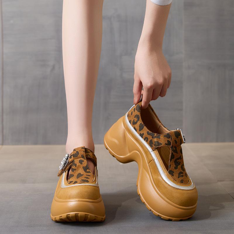 2025 neue Sommer Casual Mode Muffin Damen Schuhe Plateau Erhöhung Slipper Damen Lazy Bag Kopf Verschleißfest Superweich