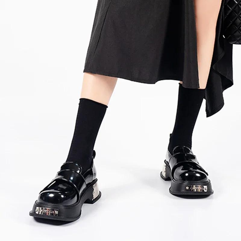 Platforminiai bateliai-loafers moterims, plokščiapadžiai, mada, laisvalaikio batai, nauja tendencija, dizainerio suknelės batai, rudens, kasdieniai, patogūs, moteriški sportbačiai