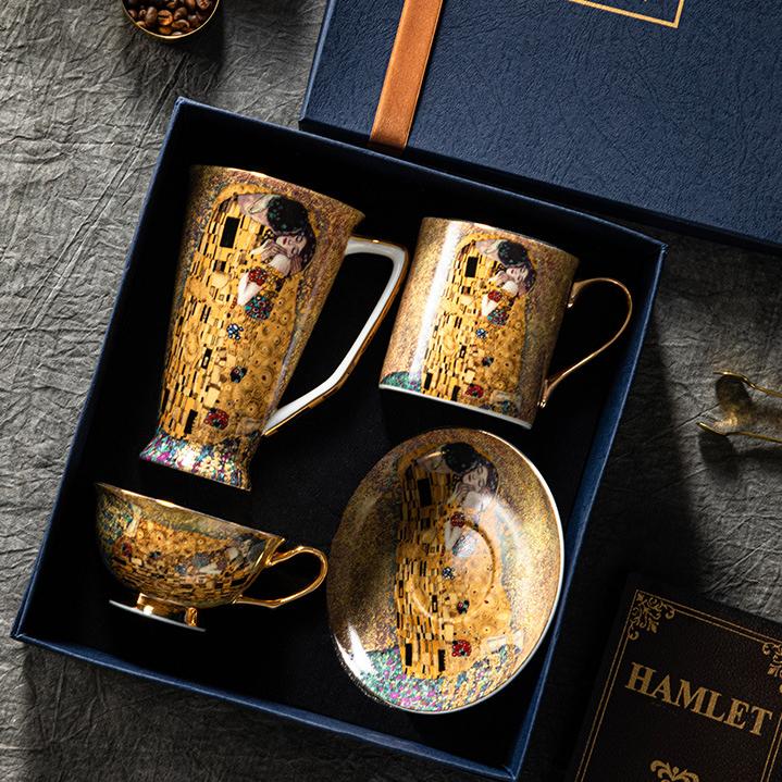 

Европейский кофейный набор из костяного фарфора, кофейная чашка и блюдце, ретро-роскошная фарфоровая чашка для пары на день рождения, набор с подарочной коробкой 201-300ml