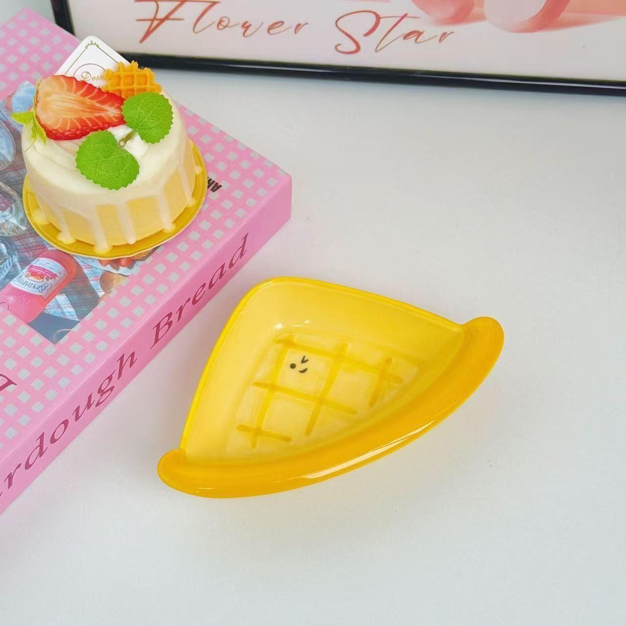 

Cute Sandwich Shaped Sauce Ceramic Dishes Household Seasoning Dish Snack Bread Plates Fruit Sushi Plate Kitchen Tableware