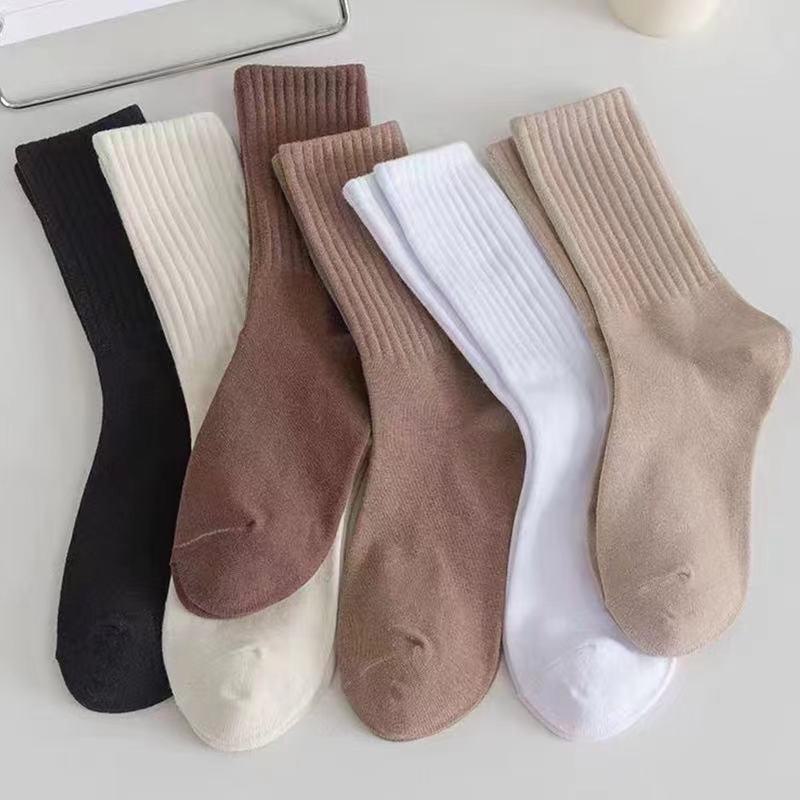 Women's Trendy Japanese Style Solid Color Long Sports Socks - Versatile & Essential for Students and Couples