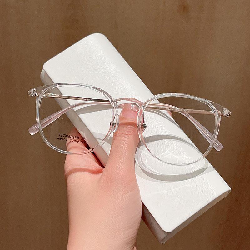 Fashion Retro Polygon Small Frame Titanium Glasses Frame Ultra-light Glasses Frame with Several Heights.