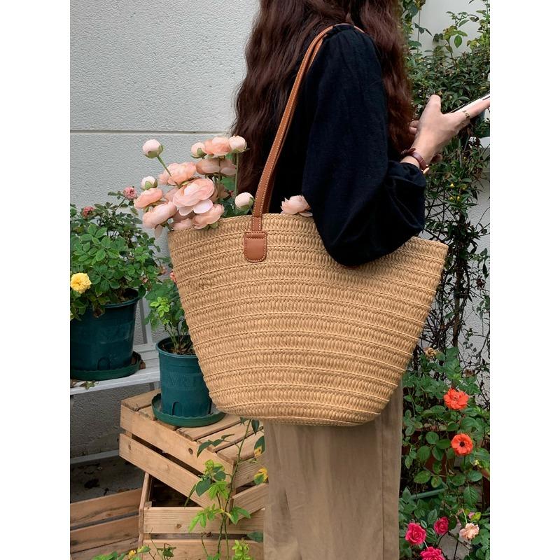 Straw Woven Bags for Women with Large Capacity New Style Vacation Beach Bags Woven Buckets and Vegetable Baskets Commuting Toys