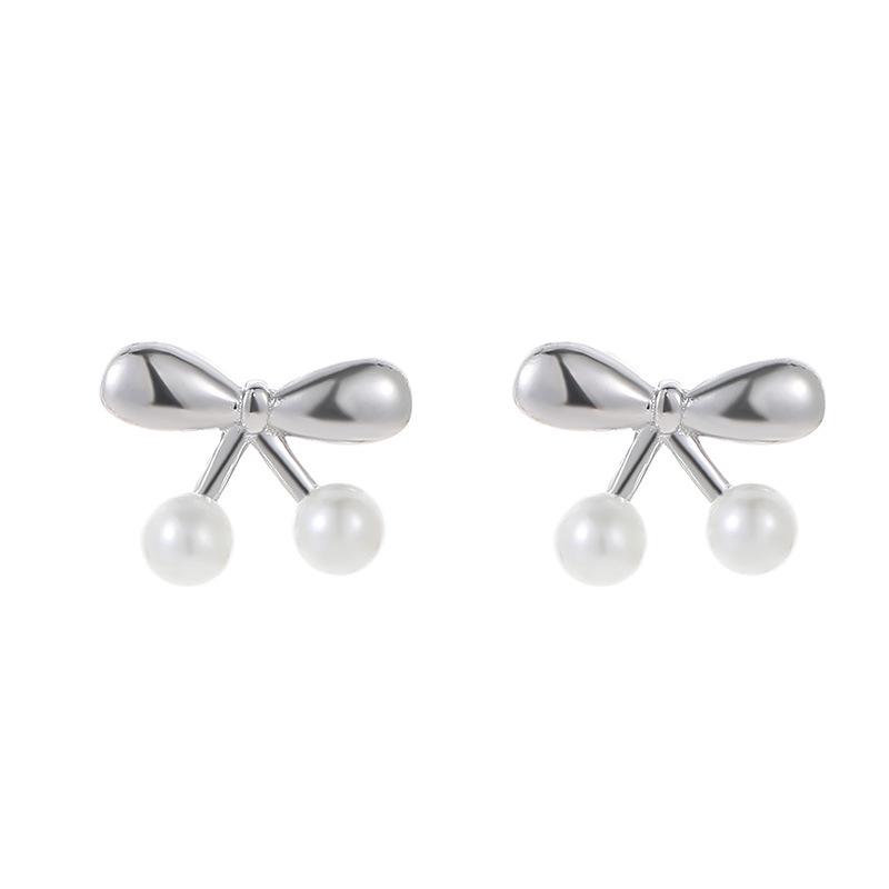 Cui Yan S925 Sterling Silver Korean Sweet Cherry Pearl Stud Earrings - Women's Simple, Exquisite Ear Jewelry.