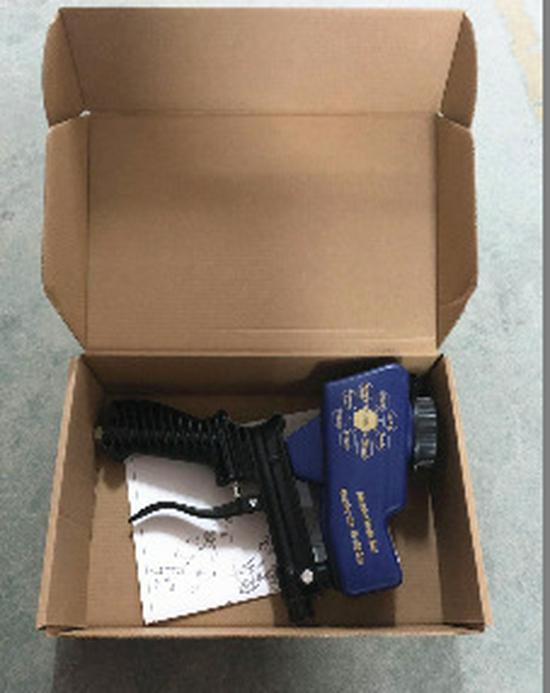 Portable Gravity Feed Pneumatic Sandblasting Gun Kit for Rust Removal
