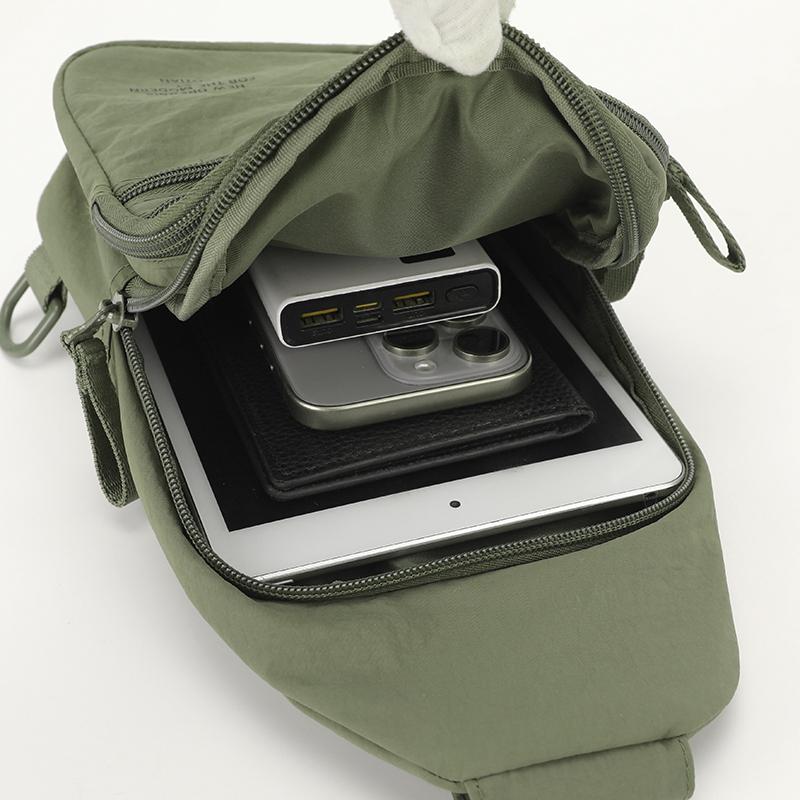 Men's Chest Bag Outdoor Commuter Multi-Layer Crossbody Bag