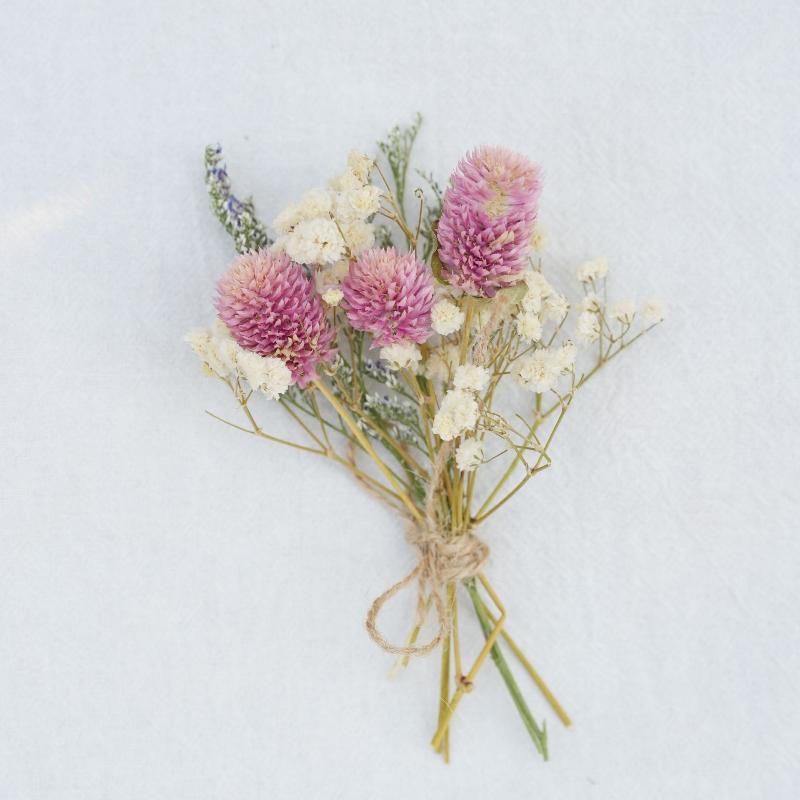 Handcrafted Mini Natural Dried Flower Bouquet 1Pcs Groomsmen Buttonholes for Wedding Bridesmaid Corsage Rustic Decor