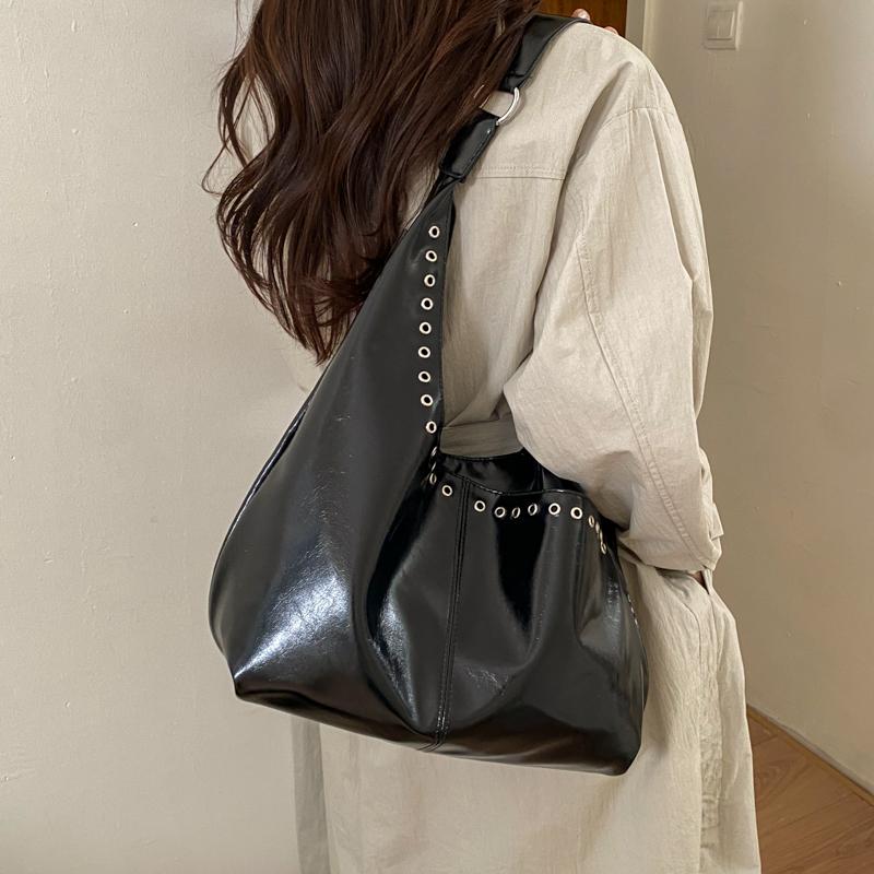 Studded Leather Hobo Bag with Open Top Design Large Capacity Fashion Shoulder Bag