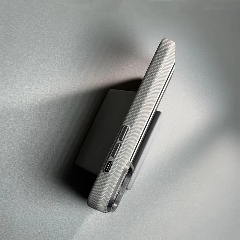 New Carbon Fibre Wireless Charging MagSafe Phone Case for iPhone 14 15 16 Pro Max 15Pro 13 12 Alloy Lens Hit Color Hard PC Armor Cover