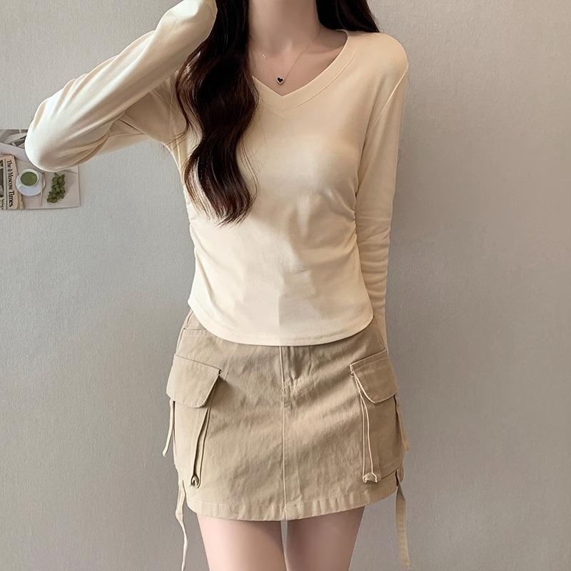 Korean v-neck slim design niche long-sleeved T-shirt for women spring and autumn irregular hem waist short hot girl top