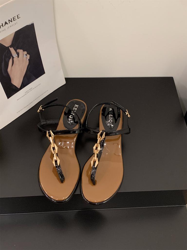 Niche thick heel French toe sandals fairy shoes 2025 new summer black temperament with skirt Roman shoes