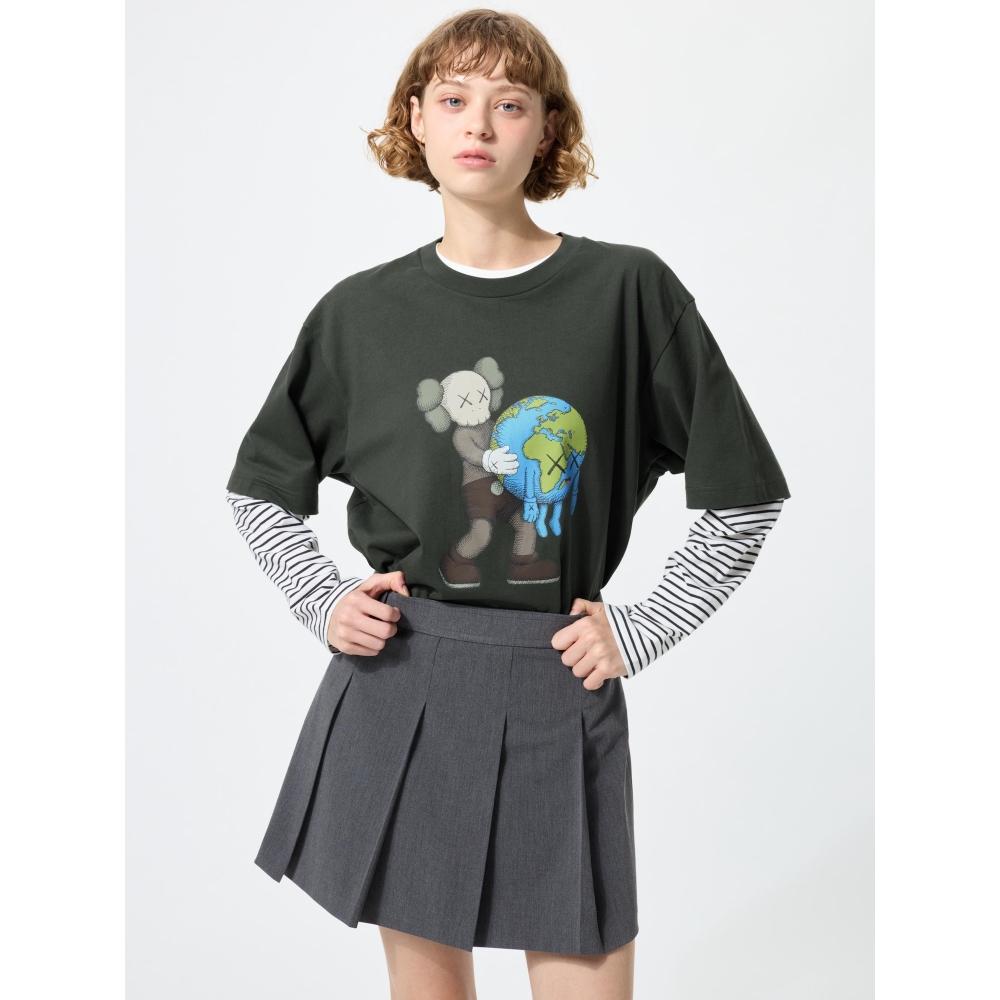 Uniqlo Japan Kaws Universe Ut Relaxed Fit