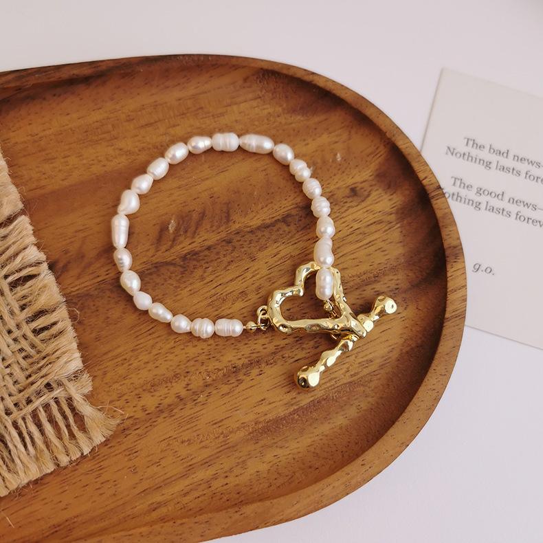 Freshwater pearl love OT buckle necklace, personalized versatile temperament, neck chain, collarbone chain, bracelet.