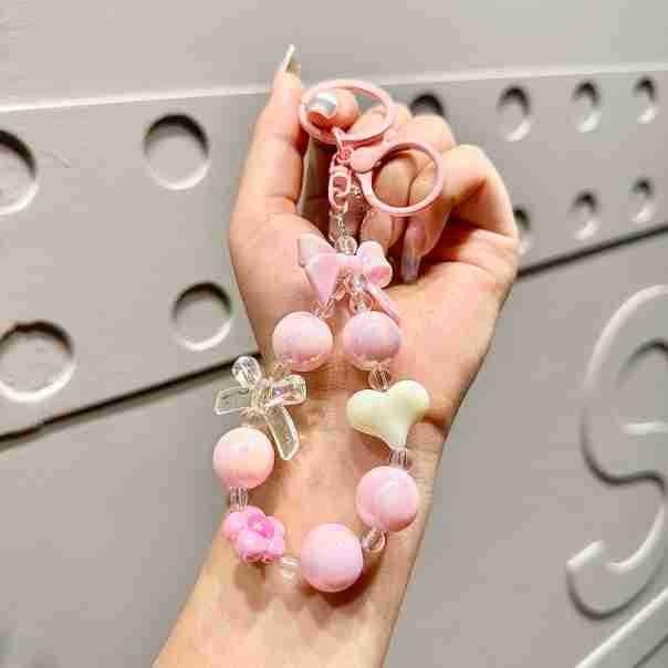 Rabbit Resin Trendy Candy Colored Bow Knot Heart Bead Keychain For Fashionable Gifts