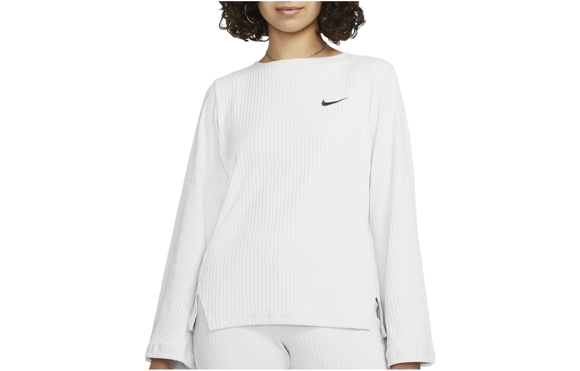 

Nike Knitwear Women s White Crew Neck Moderate Other DV7867-025 L