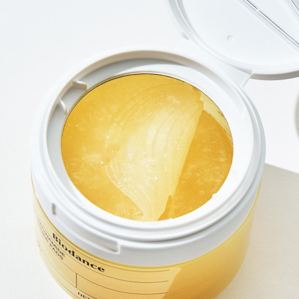 Biodance Vita Niacinamide Gel Toner Pad Model