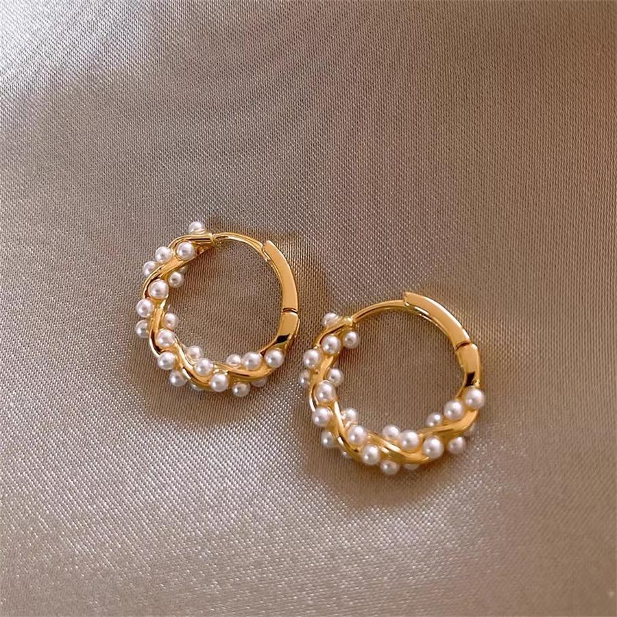 Delicate Pearl Ring Earrings 2025 New Earrings Gentle Temperament Versatile Stud Earrings