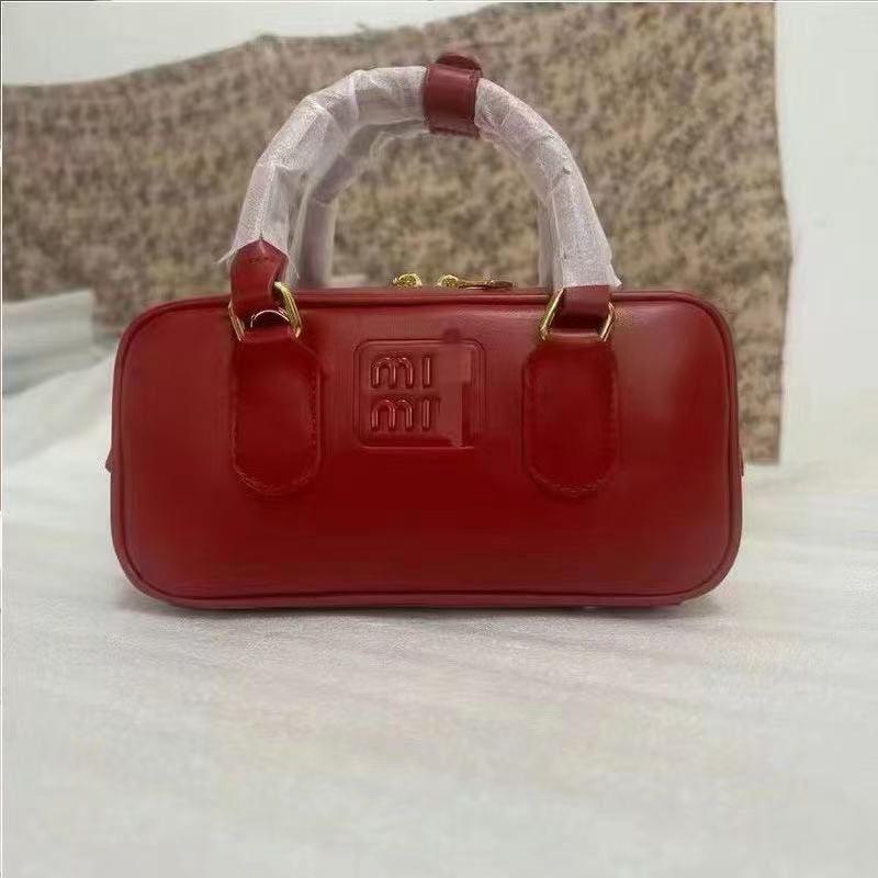 Zhang Yuanying Style Women's Fashionable Versatile Large Capacity Boston Pillow Handbag