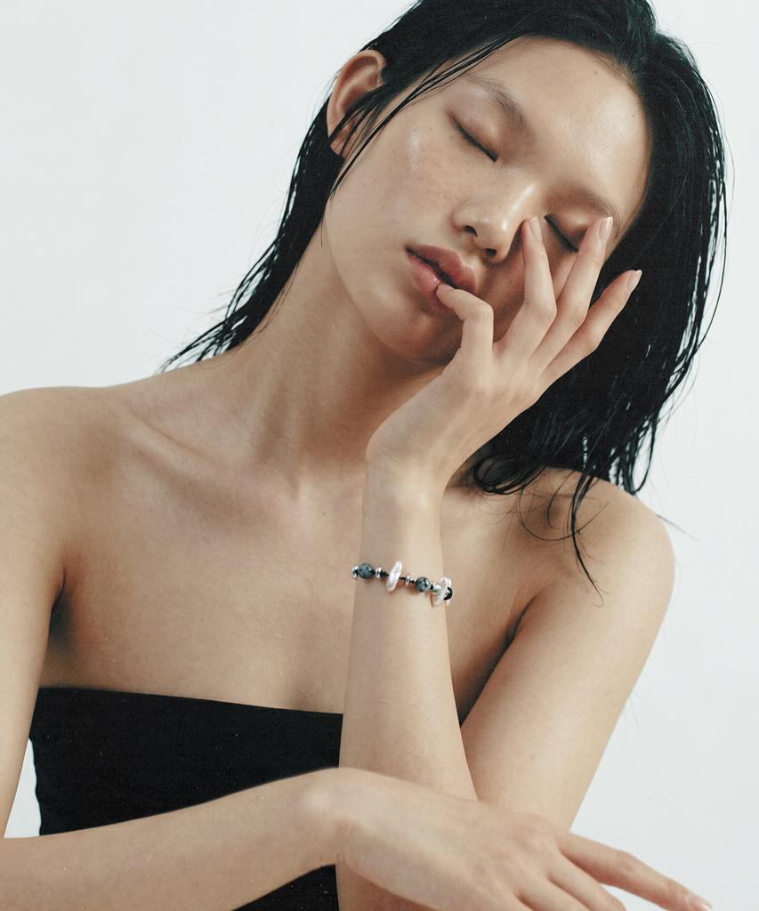 Rubati Terra Hematite Pearl Bracelet_Black