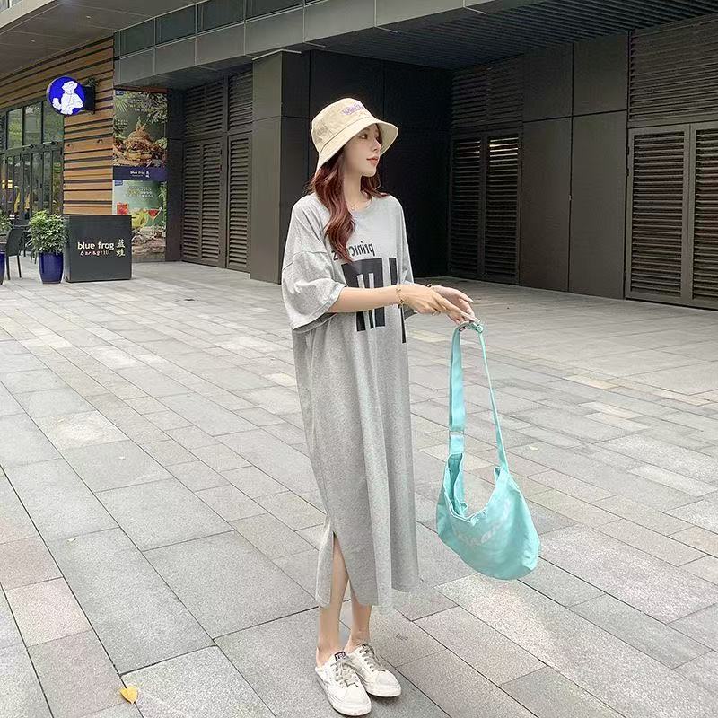 A Casual Loose Knee-length Straight Summer Stylish Short-sleeved T-shirt Dress for Women