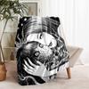 1pc Blanket Thriller Manga Junji Ito Tomie2 Print Design, Lightweight Blanket for Sofa, Bed- Soft &Warm, Gift for All Seasons Like Christmas, Hallowee