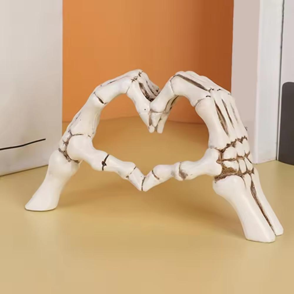 

Nordic Style Love Hand Gesture Sculpture Resin Halloween Desktop Ornament Office белый