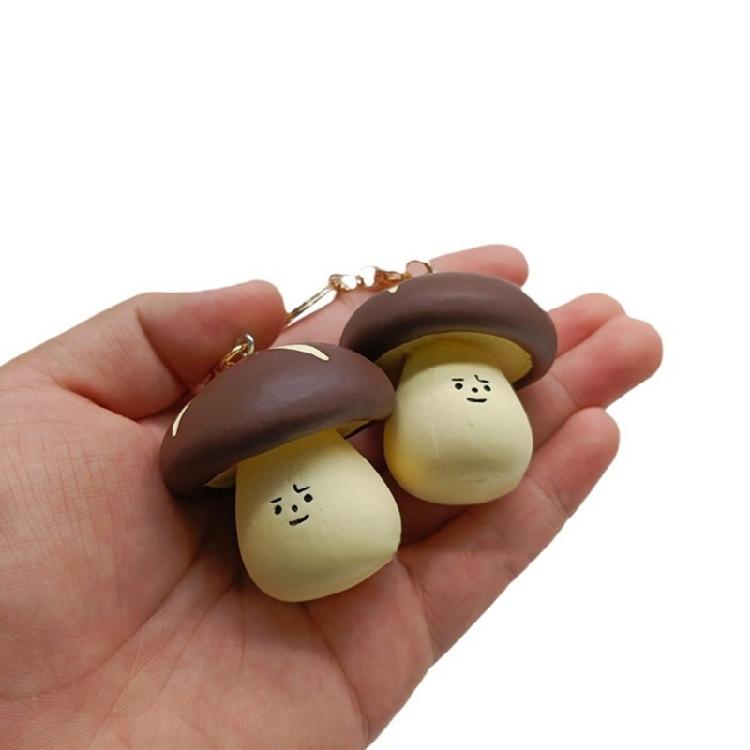 Farm Themed Vegetable Keychain Key Organsier Charm Pnedant With Carrot Mushroom Garlic Design Rubber Gift